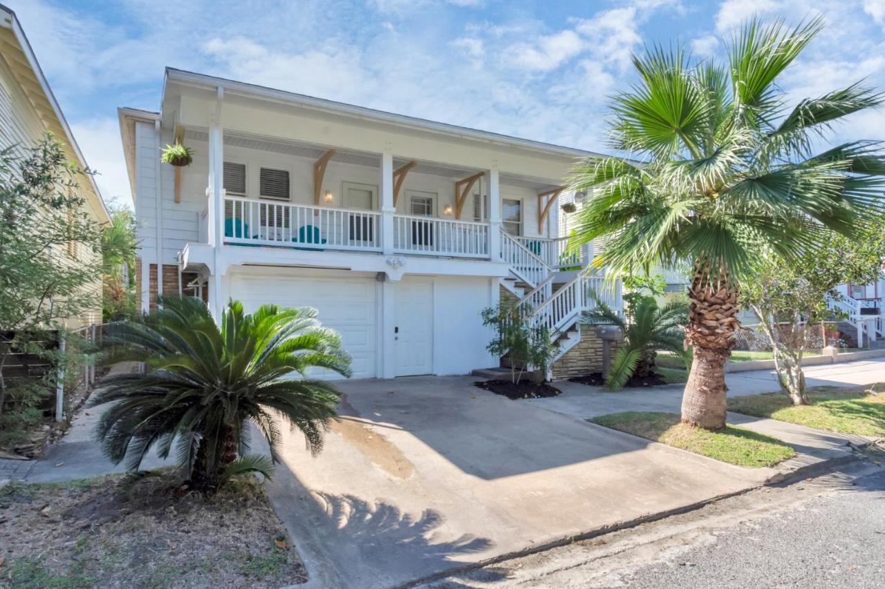 2 Kitchens,2 Living Rooms,4 Bedrooms-Close To All! Galveston Extérieur photo