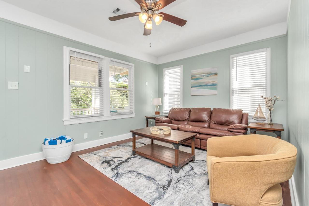 2 Kitchens,2 Living Rooms,4 Bedrooms-Close To All! Galveston Extérieur photo