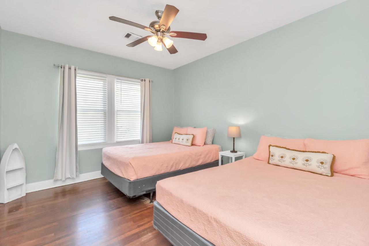 2 Kitchens,2 Living Rooms,4 Bedrooms-Close To All! Galveston Extérieur photo