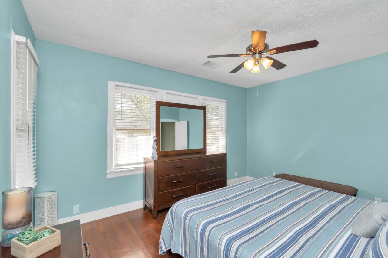 2 Kitchens,2 Living Rooms,4 Bedrooms-Close To All! Galveston Extérieur photo