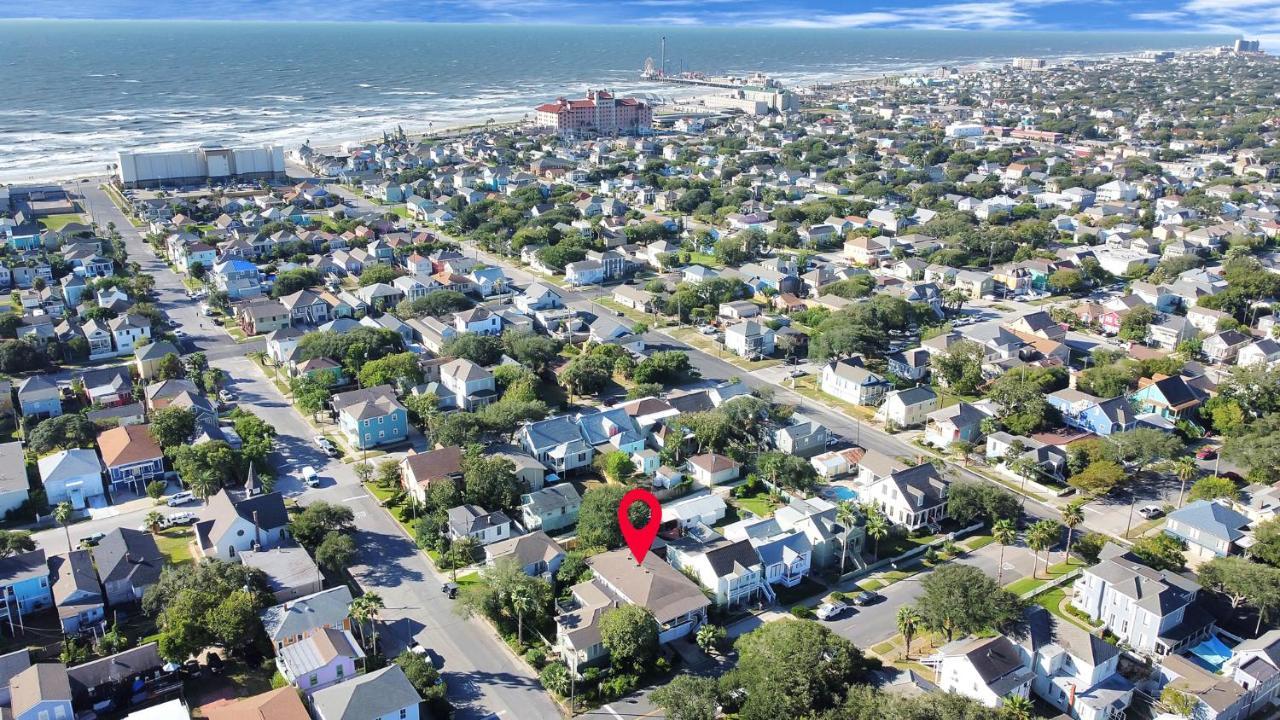 2 Kitchens,2 Living Rooms,4 Bedrooms-Close To All! Galveston Extérieur photo